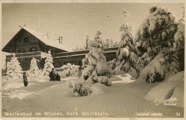 Zimní idylka Slavkovského lesa na pohlednici z doby kolem roku 1920